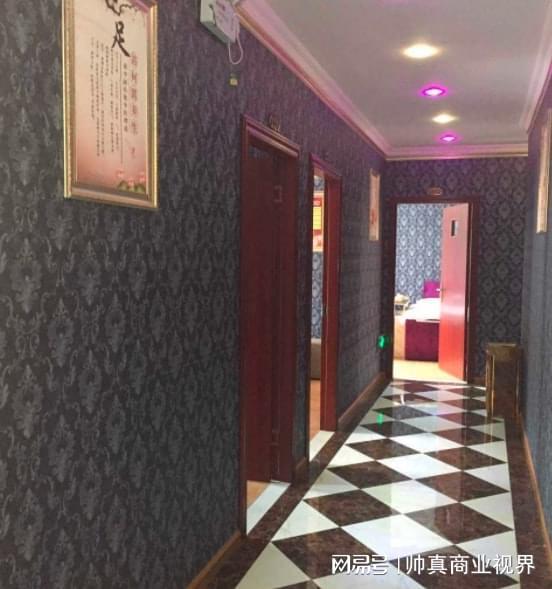 中国足浴行业图鉴 男技师月入过万，服务模式趋向“海底捞化”，创新融合理发服务